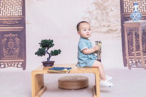 莱芜宝宝多久不用拍嗝